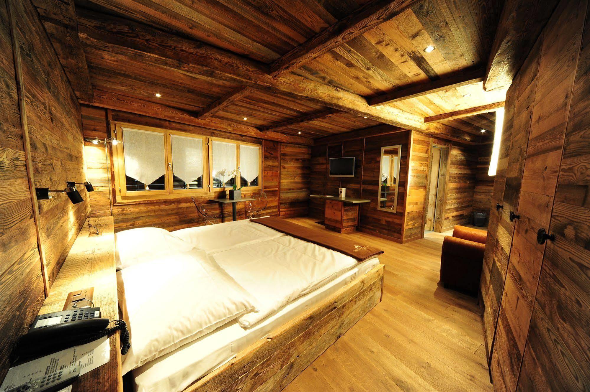 Etrier 4*